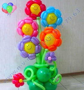 цветочная композиция из шаров