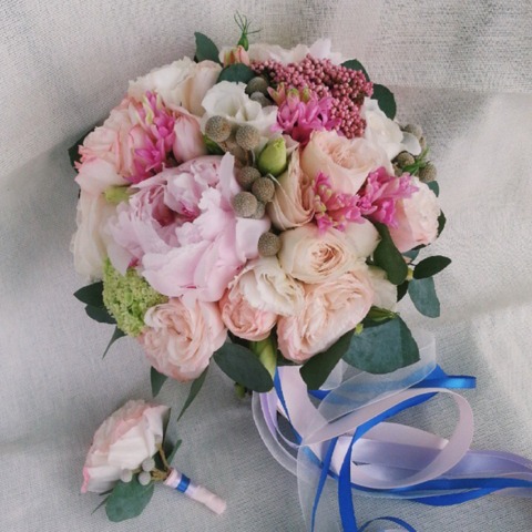 Букет невесты нежно - розовый
