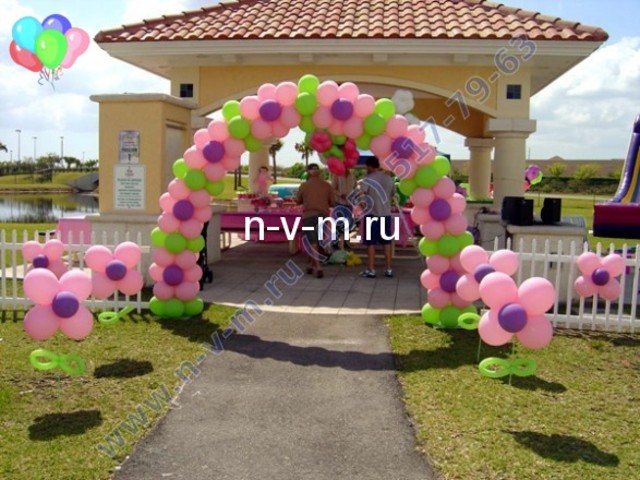 цветочная арка из шаров